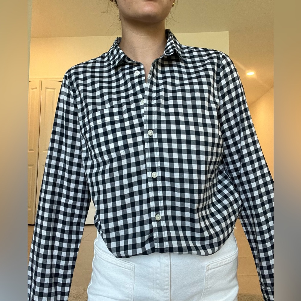 J.Crew Women’s Navy & White Gingham button down shirt - Medium - 100% cotton